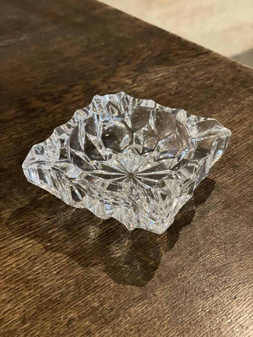 Art Deco Era Depression Glass Circa 1930 Ashtray. 0.5Kg 13Cmx10Cmx4Cm (Wxlxh)