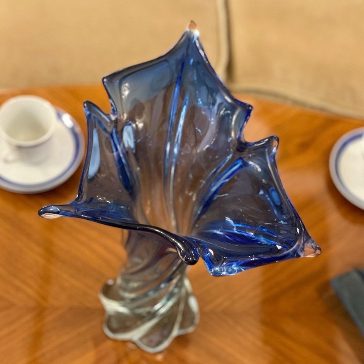 Twisted Murano Style Glass Vase Baby Blue  Vintage 1960S 2Kg 22Cmx22Cmx28Cm (Wxlxh)