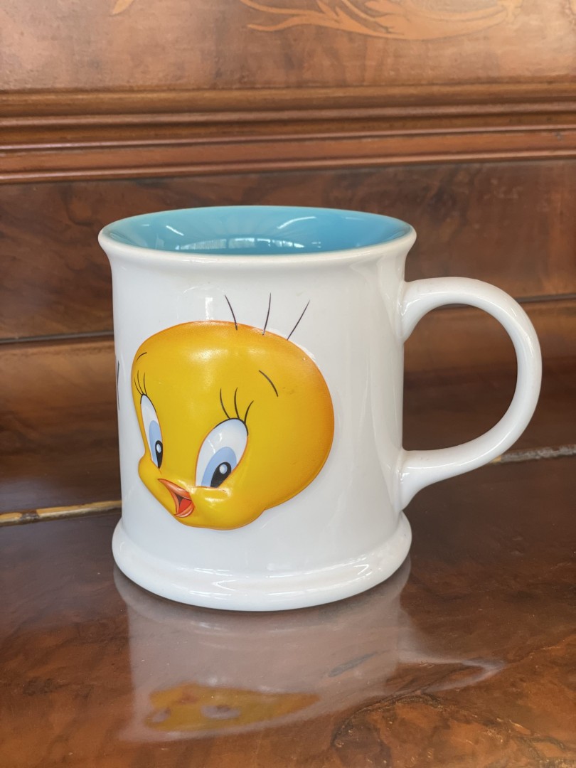 Exclusive Tweety Bird Ceramic Mug: A Nostalgic Warner Bros. Collectible 0.5Kg 12.5Cmx9Cmx10Cm (Wxlxh)