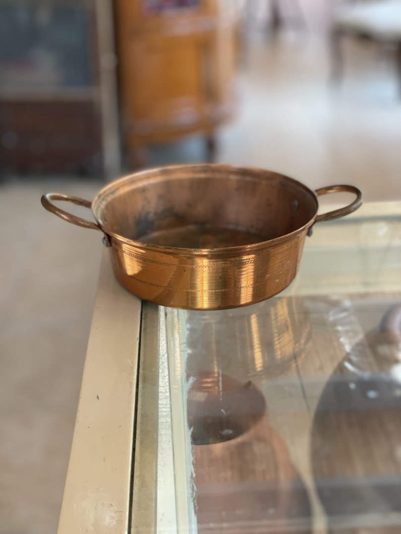 Vintage Copper Cooking Pot With Handles 0.3Kg 22.5Cmx16Cmx5.5Cm (Wxlxh)