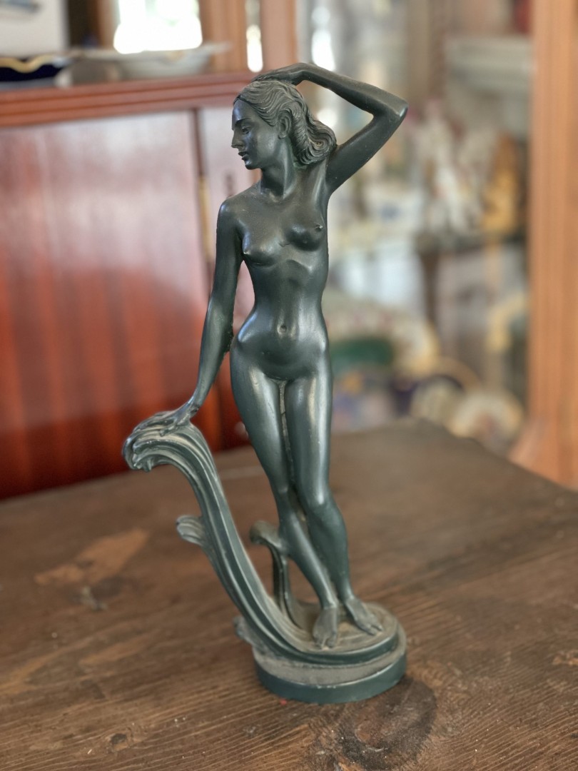 Vintage Nude Female Sculpture With Wave Motif -Style Elegance 1Kg 13Cmx8Cmx30Cm (Wxlxh)