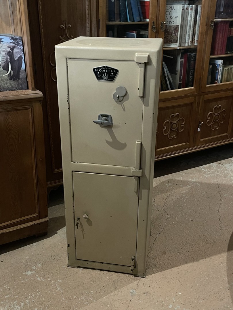 Vintage Biometal Safe By Barnavides  Nicosia Cyprus Secure Industrial Design 300Kg 48Cmx48Cmx133Cm (Wxlxh)