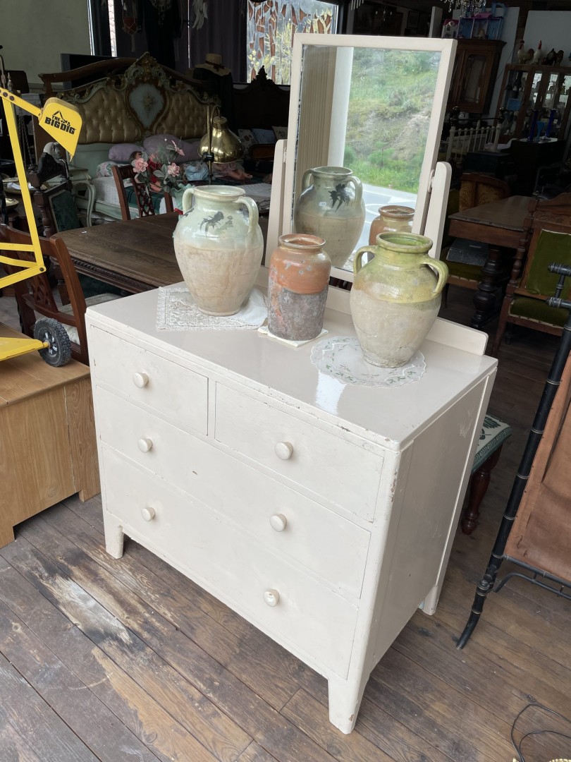 Vintage Cream Painted Wooden Dresser With Mirror Rustic Charm & Timeless Elegance 50Kg 91Cmx54Cmx147Cm (Wxlxh)