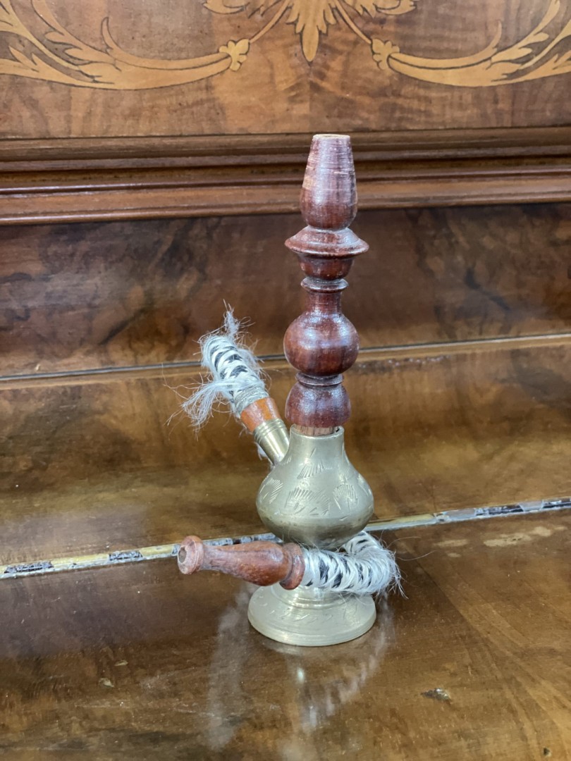 Small Vintage Brass And Wood Hookah Handcrafted Middle Eastern Design 1Kg 4Cmx14.5Cm (Wxlxh)
