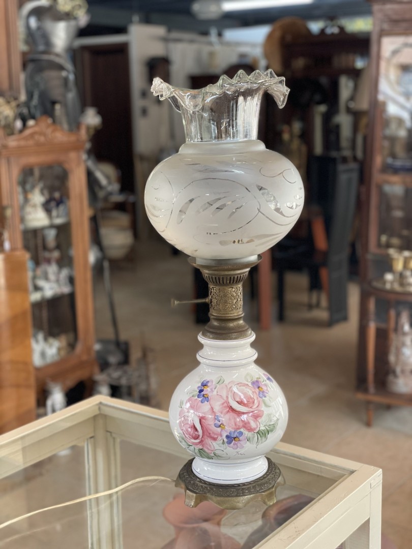 Vintage Illumination: Hand-Painted Floral Oil-Electric Lamp  Circa 1900 3.8Kg 65Cm (Wxlxh)