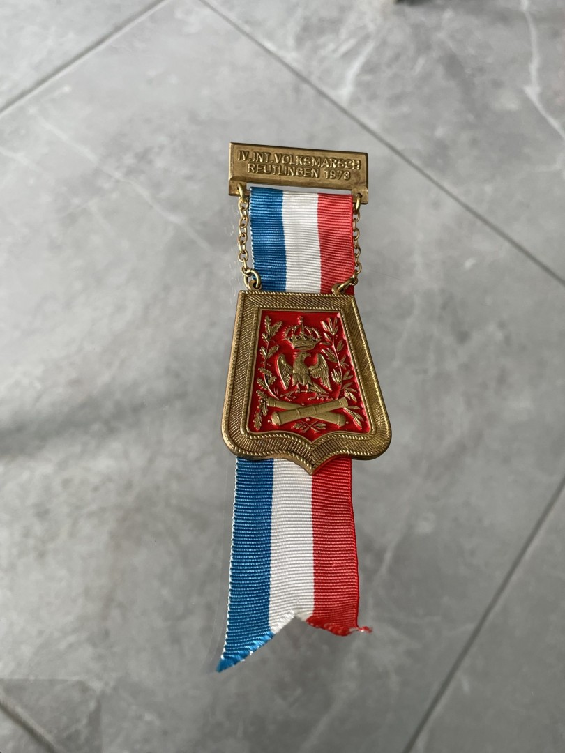 1973 A Journey Beyond Limits - Reutlingen Volksmarsch Medal 0.7Kg 4.5Cmx14Cm (Wxlxh)