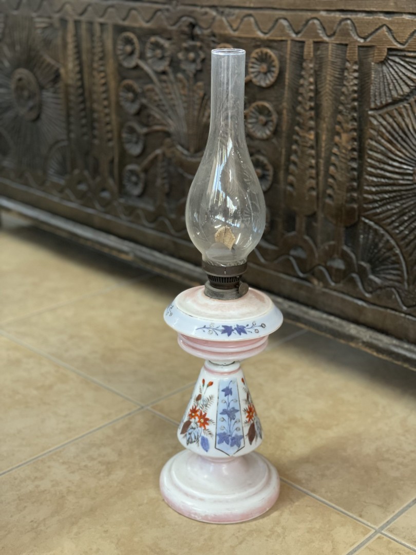 Antique Opaline Glass Oil Lamp With Hand-Painted Floral Design Circa 1880 1920 2Kg 14Cmx14Cmx54Cm (Wxlxh)