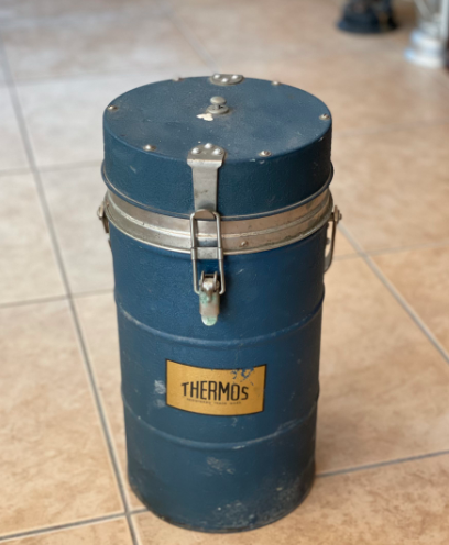 Vintage Blue Thermos Industrial Beverage Container  1950S Metal Insulated Flask 6Kg 18.5Cmx46Cm (Wxlxh)
