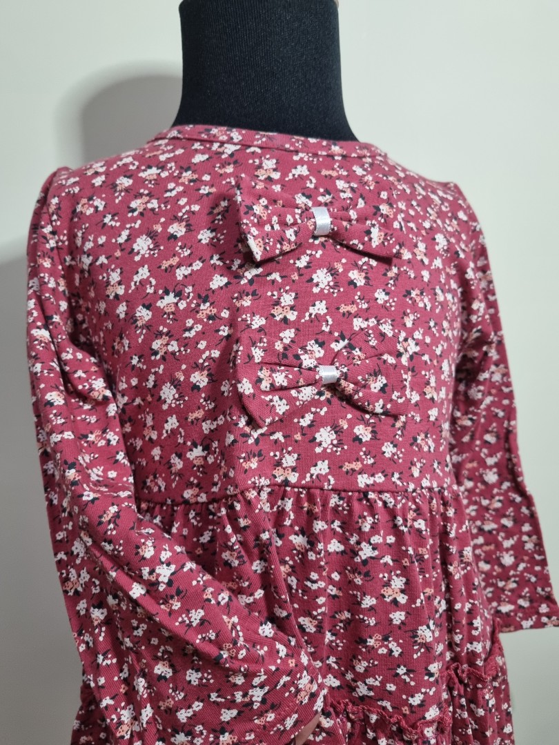 Long sleeve dress with flowers