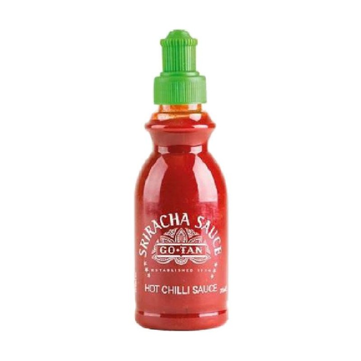 Go Tan Spiracha Sauce Hot Chilli Sauce