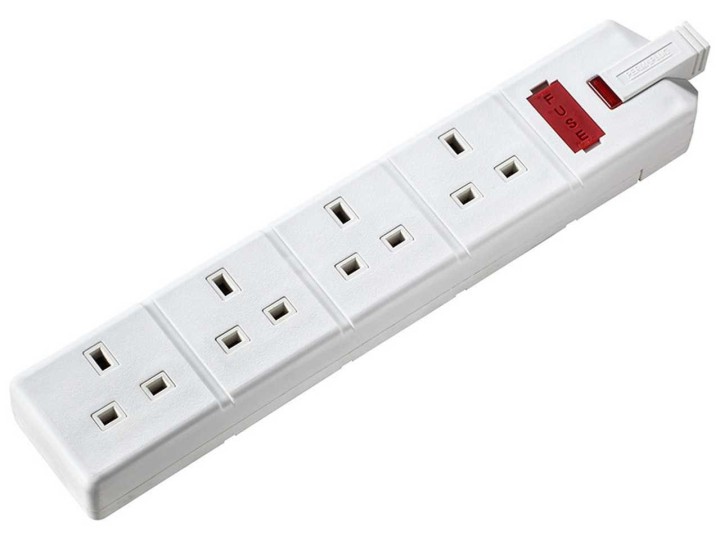 Bg Permaplug Extension With 4 Sockets