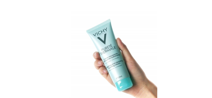 Vichy Purete Thermale Hydrating and Cleansing Foaming Cream 125ml