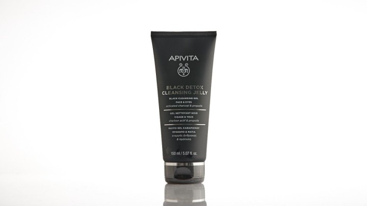 Apivita Black Detox Cleanser 150ml