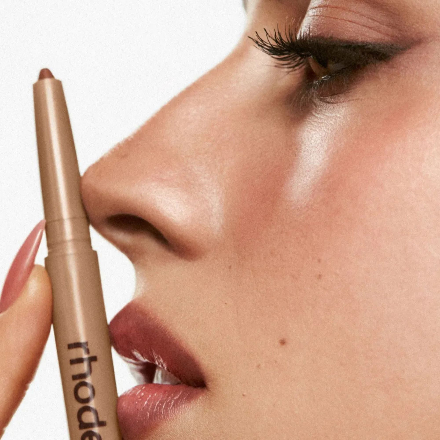 Rhode Peptide Lip shape Lean