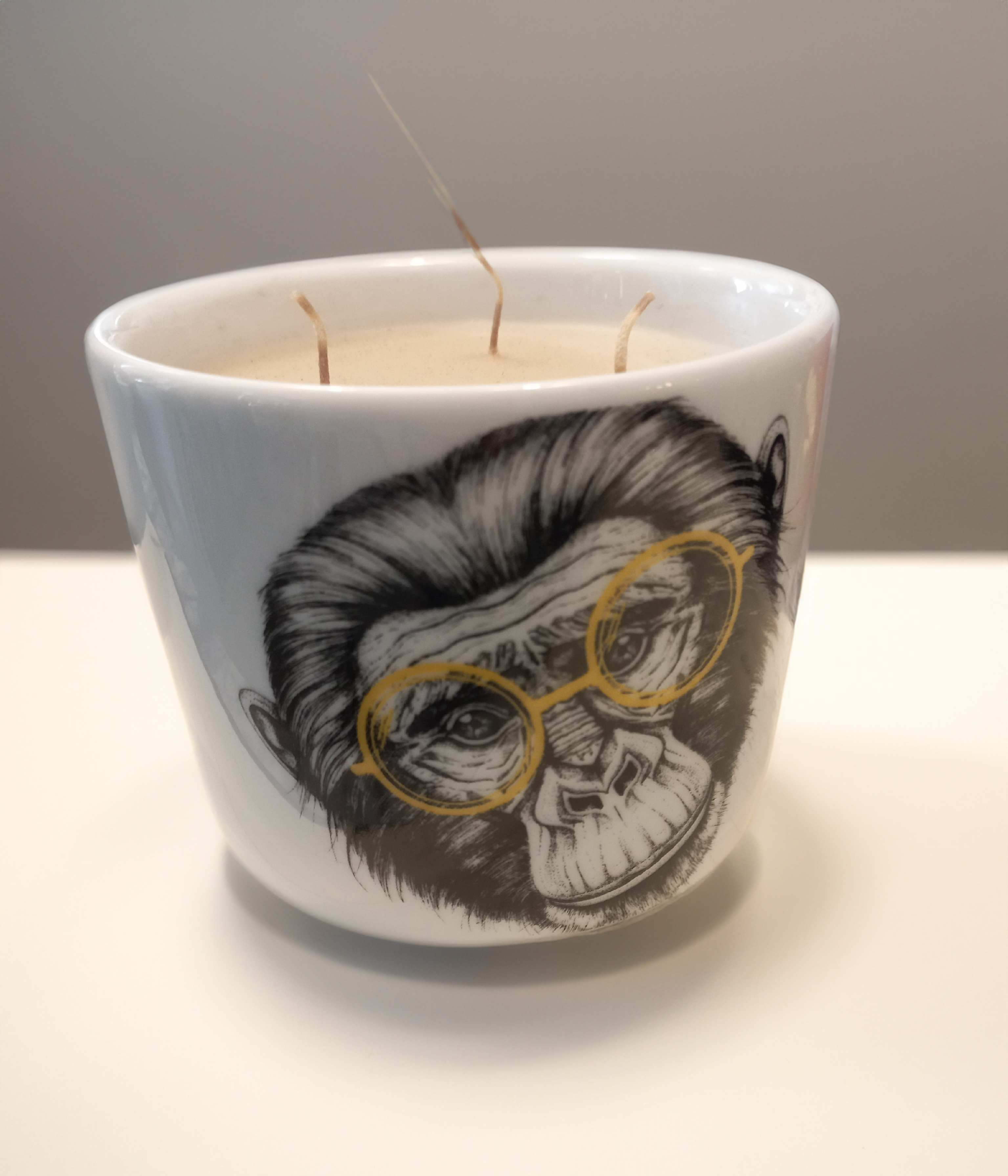 Candle monkey colour yellow size large