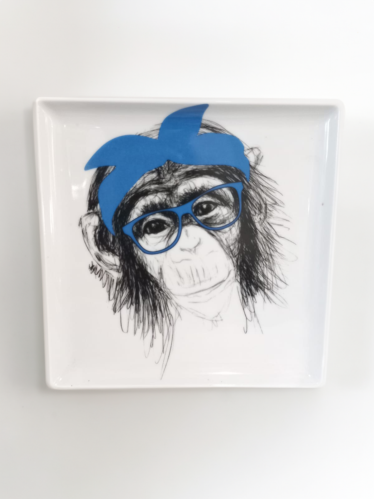 Porcelain monkay tray colour blue size 17x17