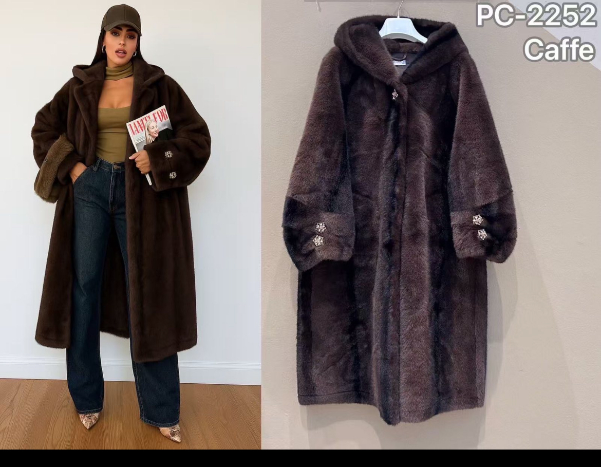 Fur Coat Brown n gold buttons