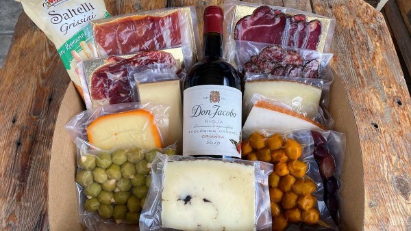 Spanish Meat & Cheese Gift Box