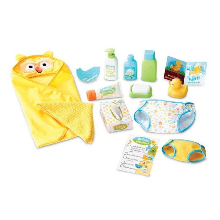 Melissa & Doug Mine to Love Changing & Bathtime Play Set 3years +