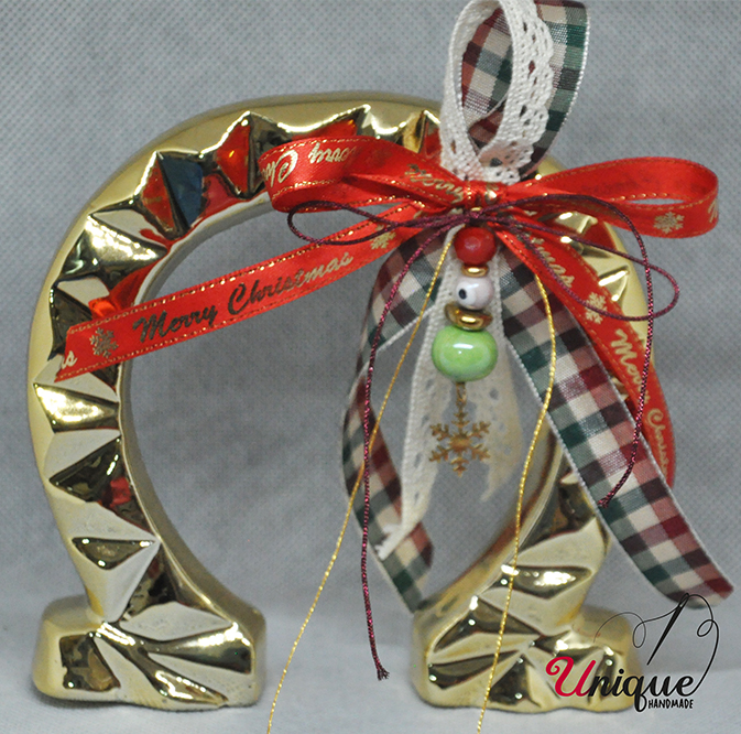 Christmas Lucky Charm Gold Horse Shoe