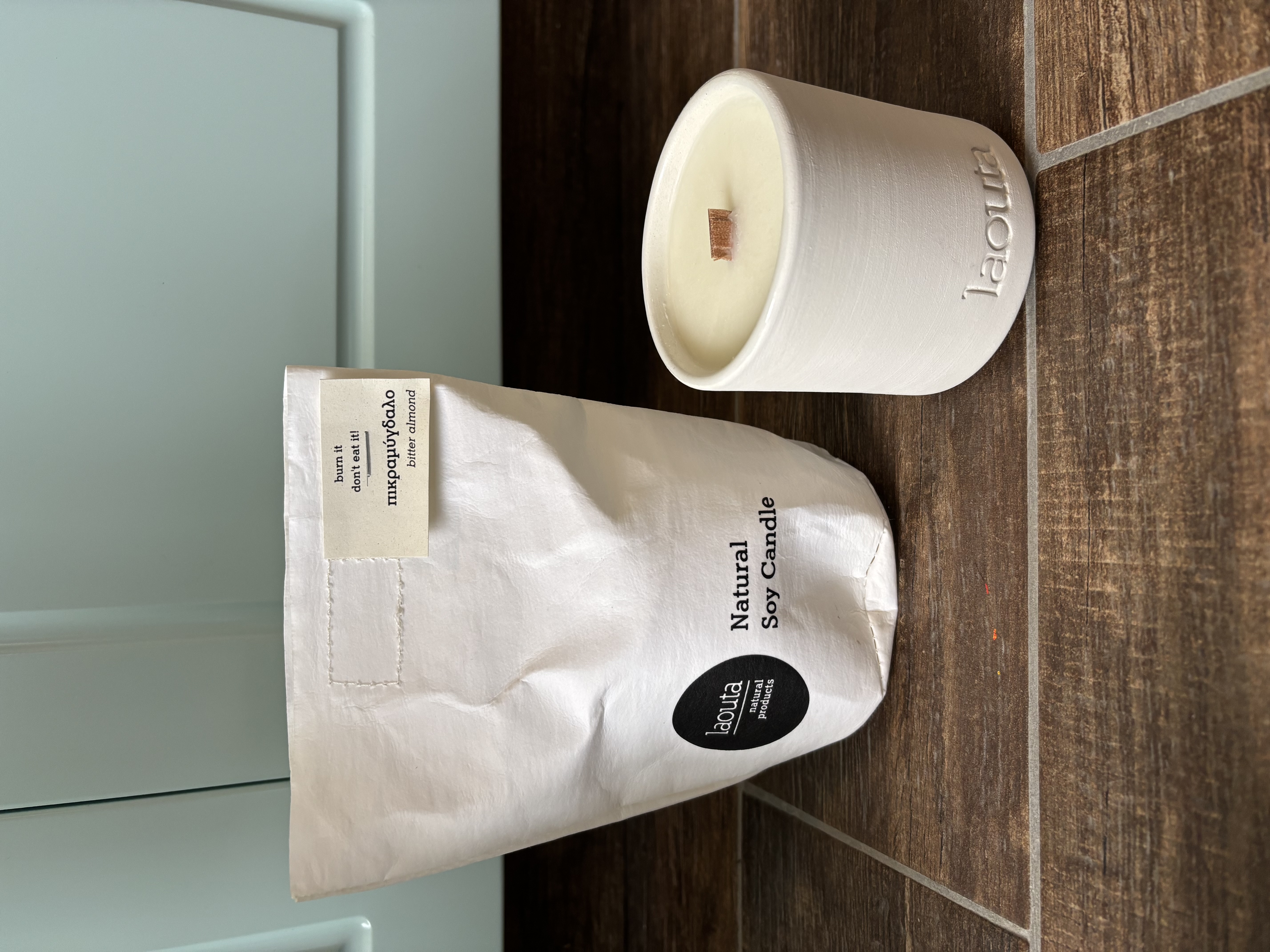 "Bittersweet almond" soy candle - The Scented Candle