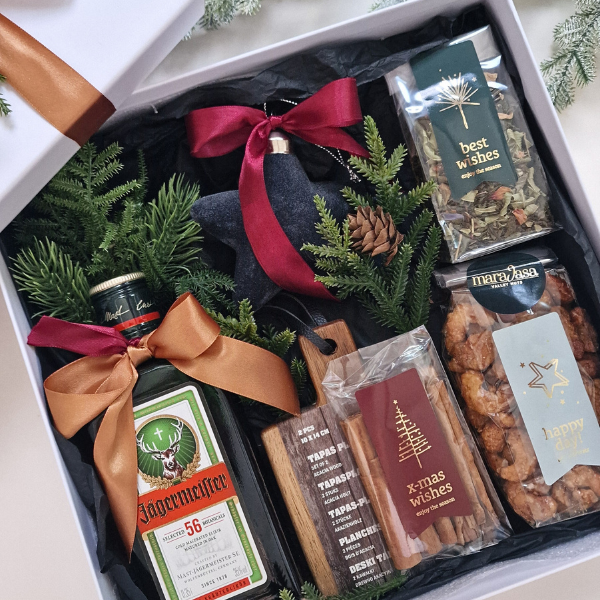Christmas gift box (Santa's xmas basket)