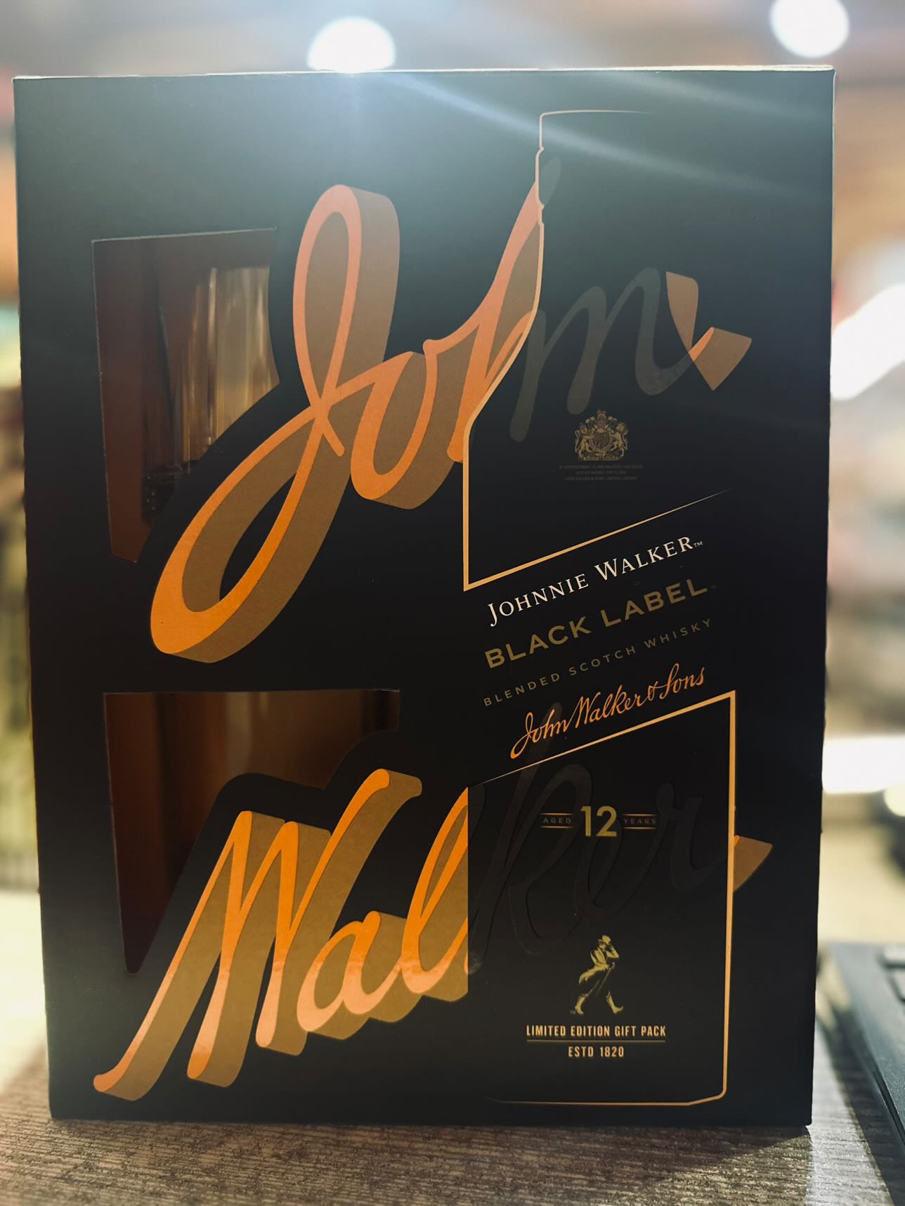 Johnnie Walker Black Label Limited Edition Gift Pack with 2 glasses