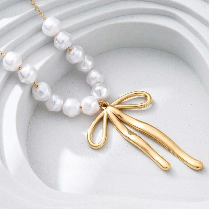 Perlarosa World Bowknot Pendant Pearl Necklace