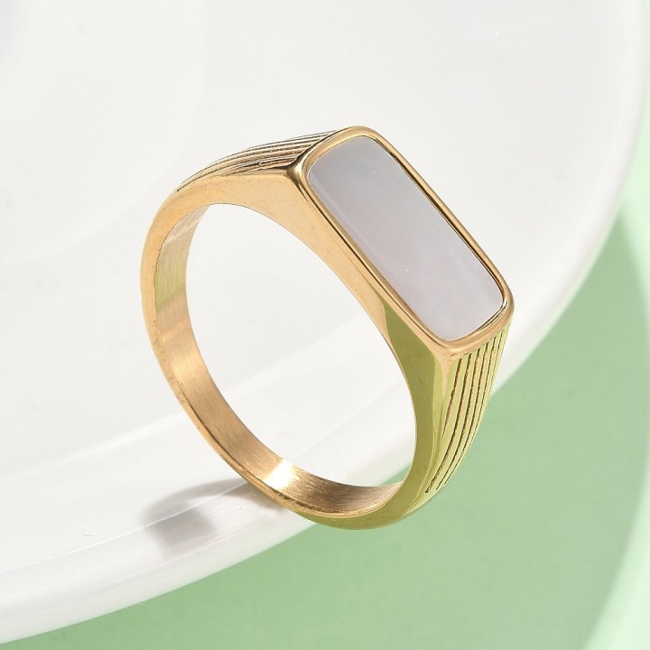 Perlarosa World Rectangle Shell Ring Gold