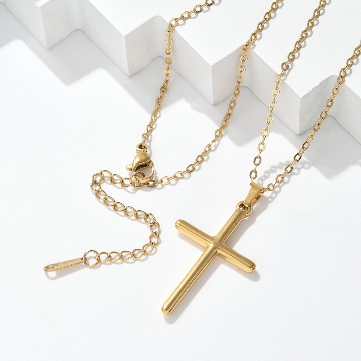 Perlarosa World Classic Cross Necklace – Simple, Refined, and Meaningful