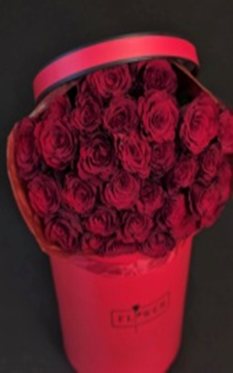 30 Roses In A Box