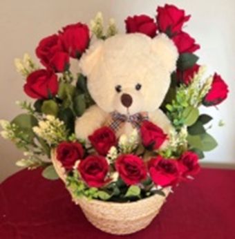 15 Red Roses With Greenery & Lemonioum