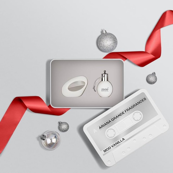 Ariana Grande Mod Vanilla Gift Set - 30Ml Edp & Shower Gel Ornament Ball