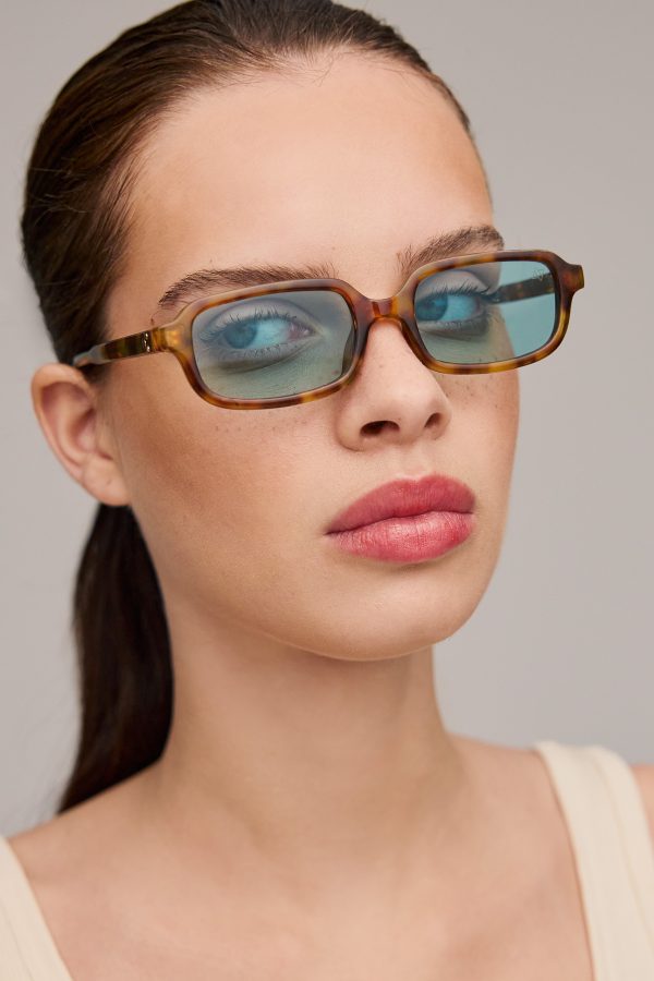 Logan / Honey / Green