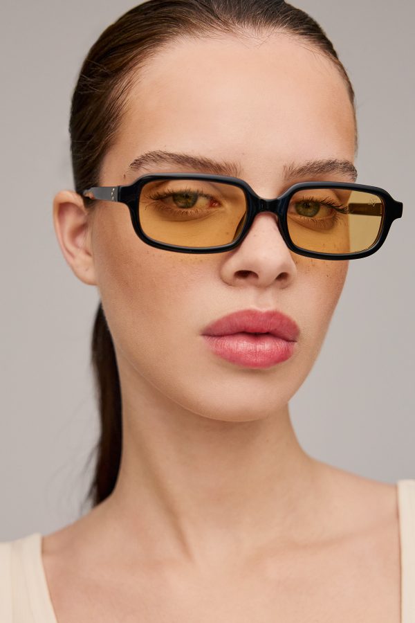 Logan / Black / Orange