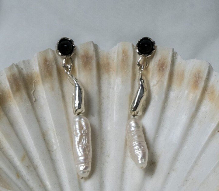 Na194 / Spear Stone Earrings