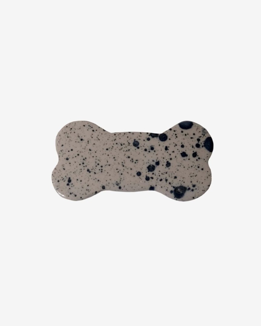 Dog Bone Magnet Black Spray
