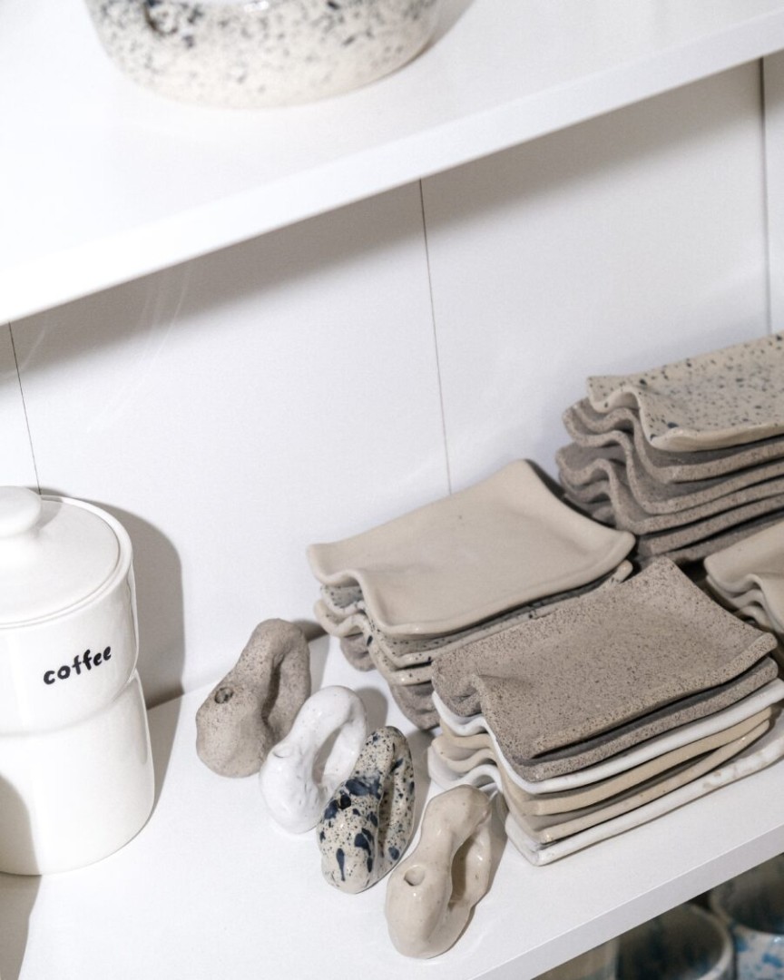 Selfoss Tray Beige Glossy