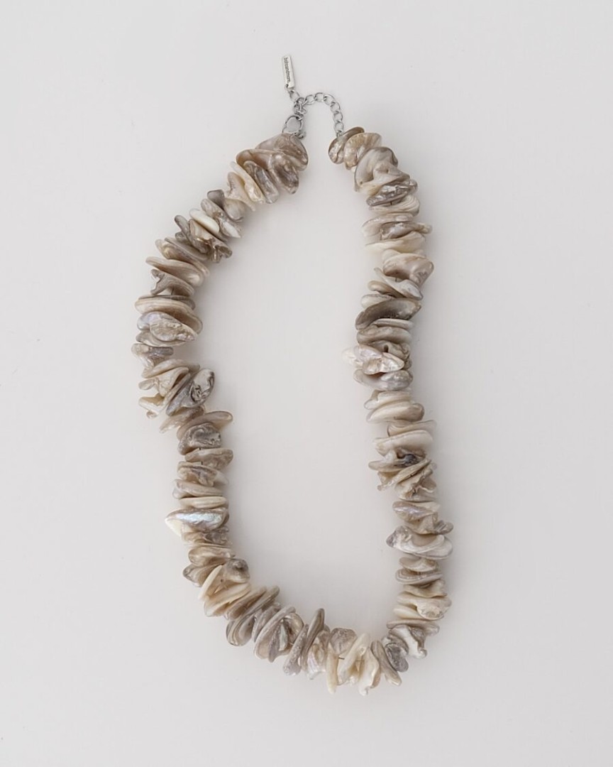Navia Natural Shell Necklace