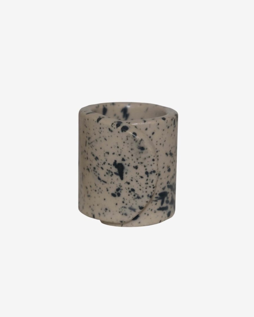 Porvenir Napkin Ring Beige Glossy Black Spray