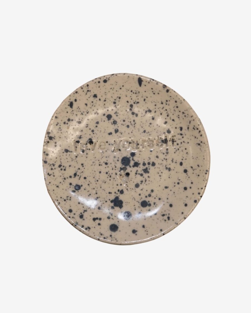 Aurelie / Love Yourself Plate Beige Glossy Black Spray