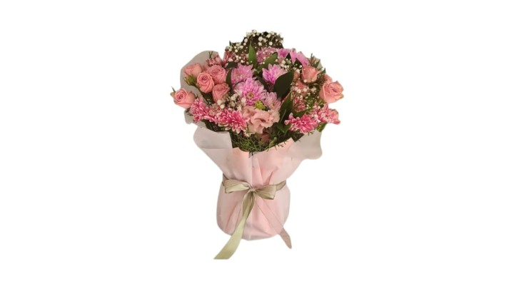 Vintage Water Bouquet With Mini Roses