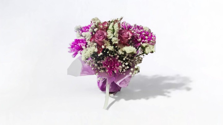 Pink Water Bouquet With Roses