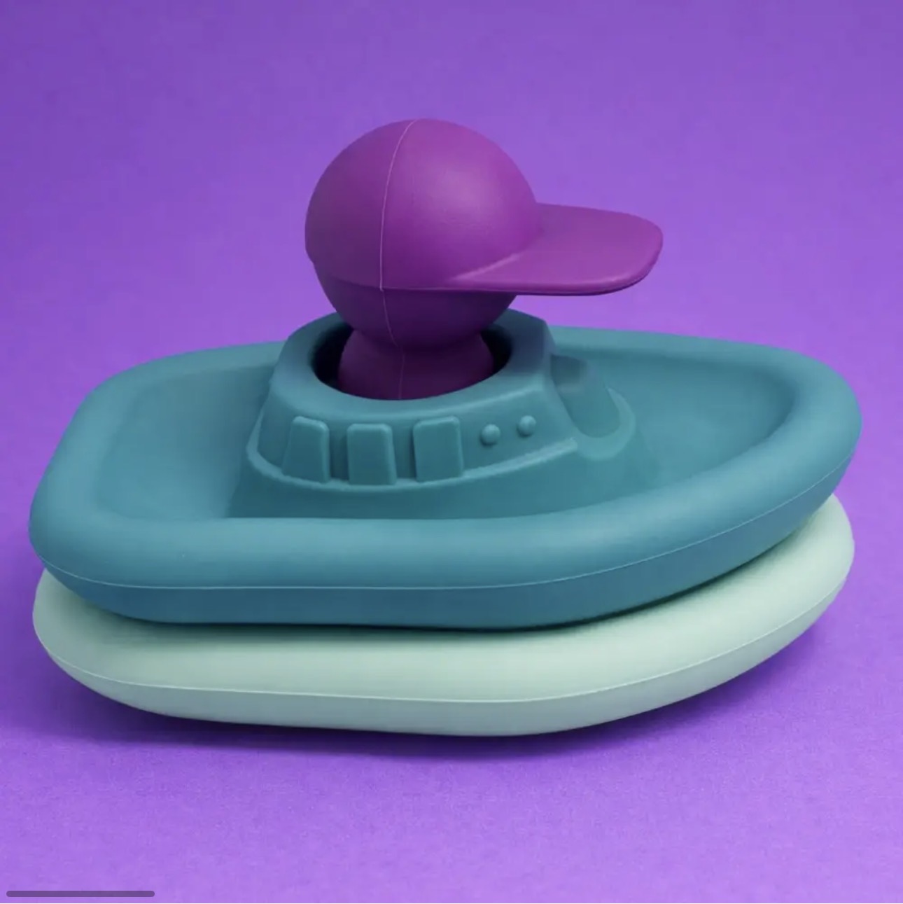 Bath Awakening Toy - Set of 2 Boats and 1 Captain