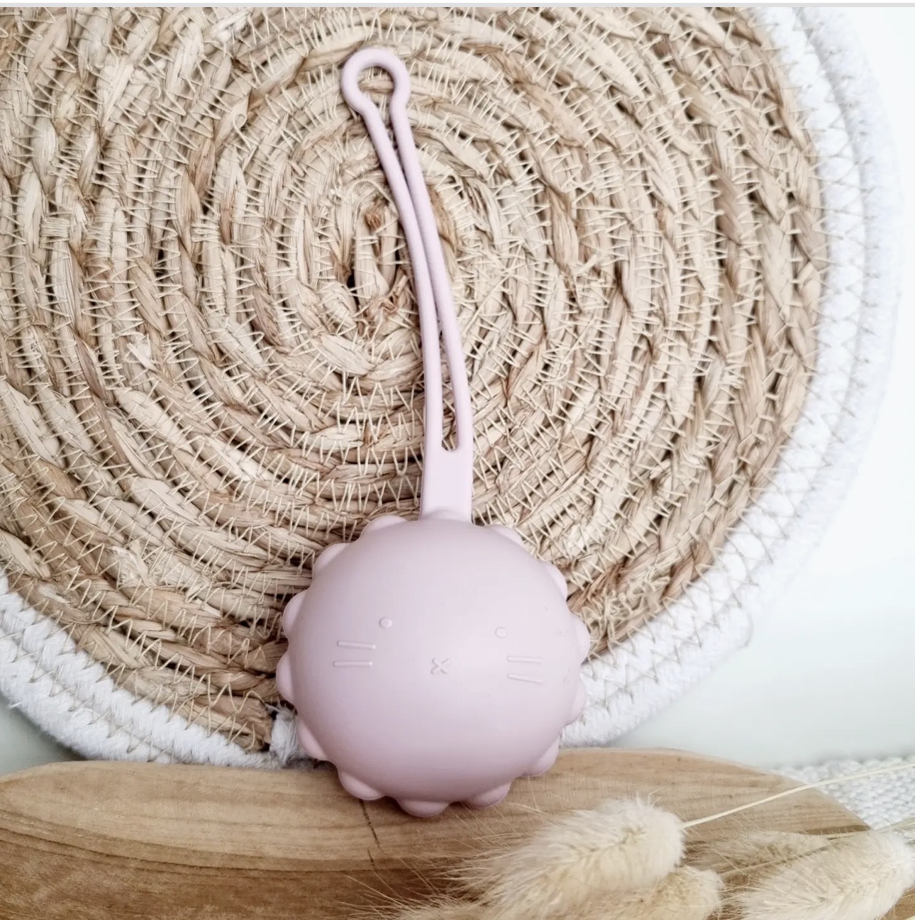 Pacifier Storage - Soft Pink
