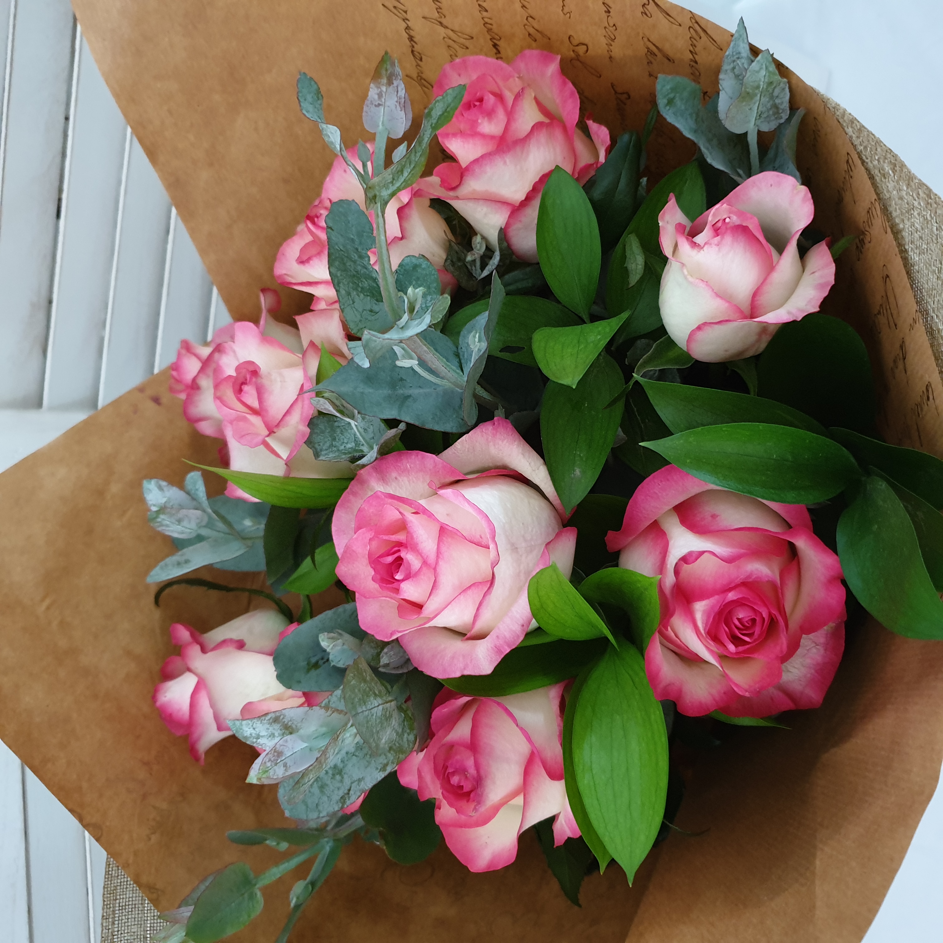 Bouquet Pink Shades Roses 8 Roses