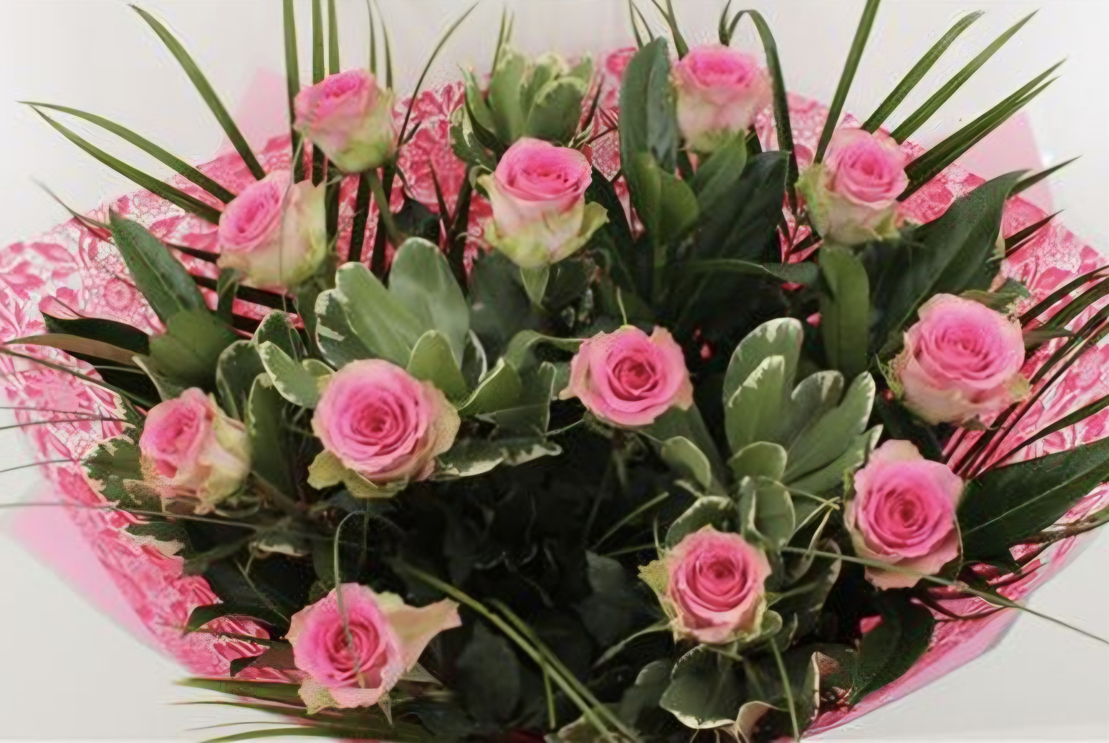 Bouquet Pink Shades Roses 12 Roses