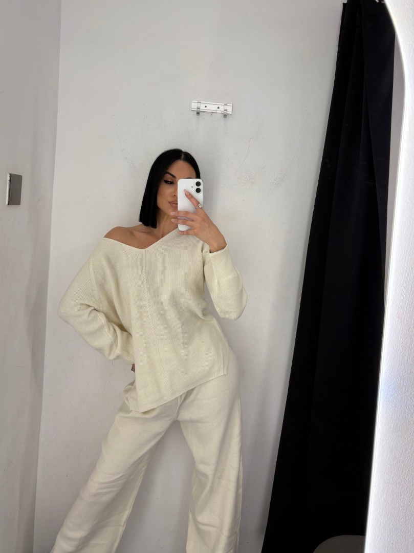 Triko Style Two Piece Knit Set Color: White