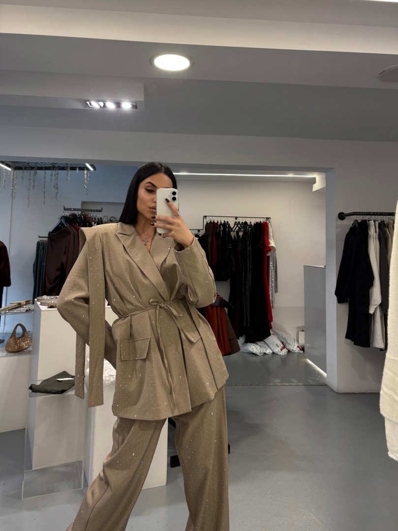 Diamond Decorated Beige Suit One size