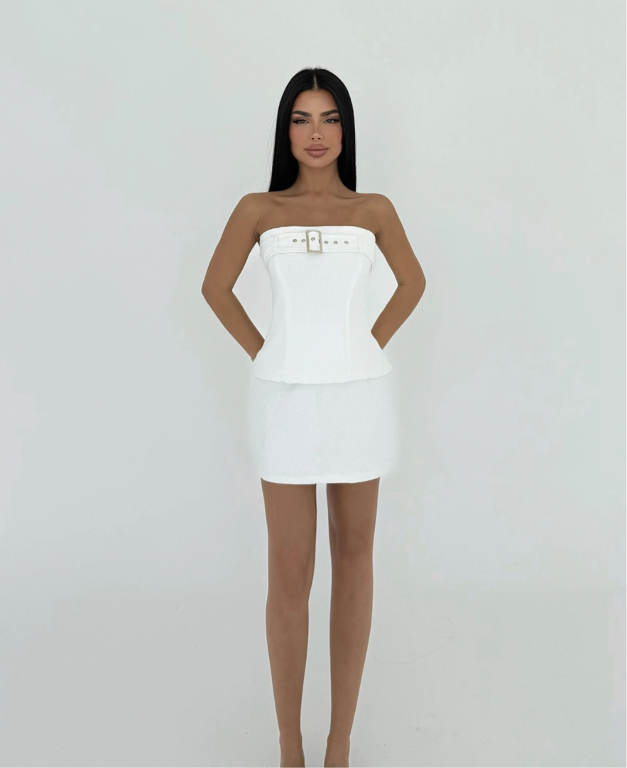 Elisia Whit Short Set Size: M